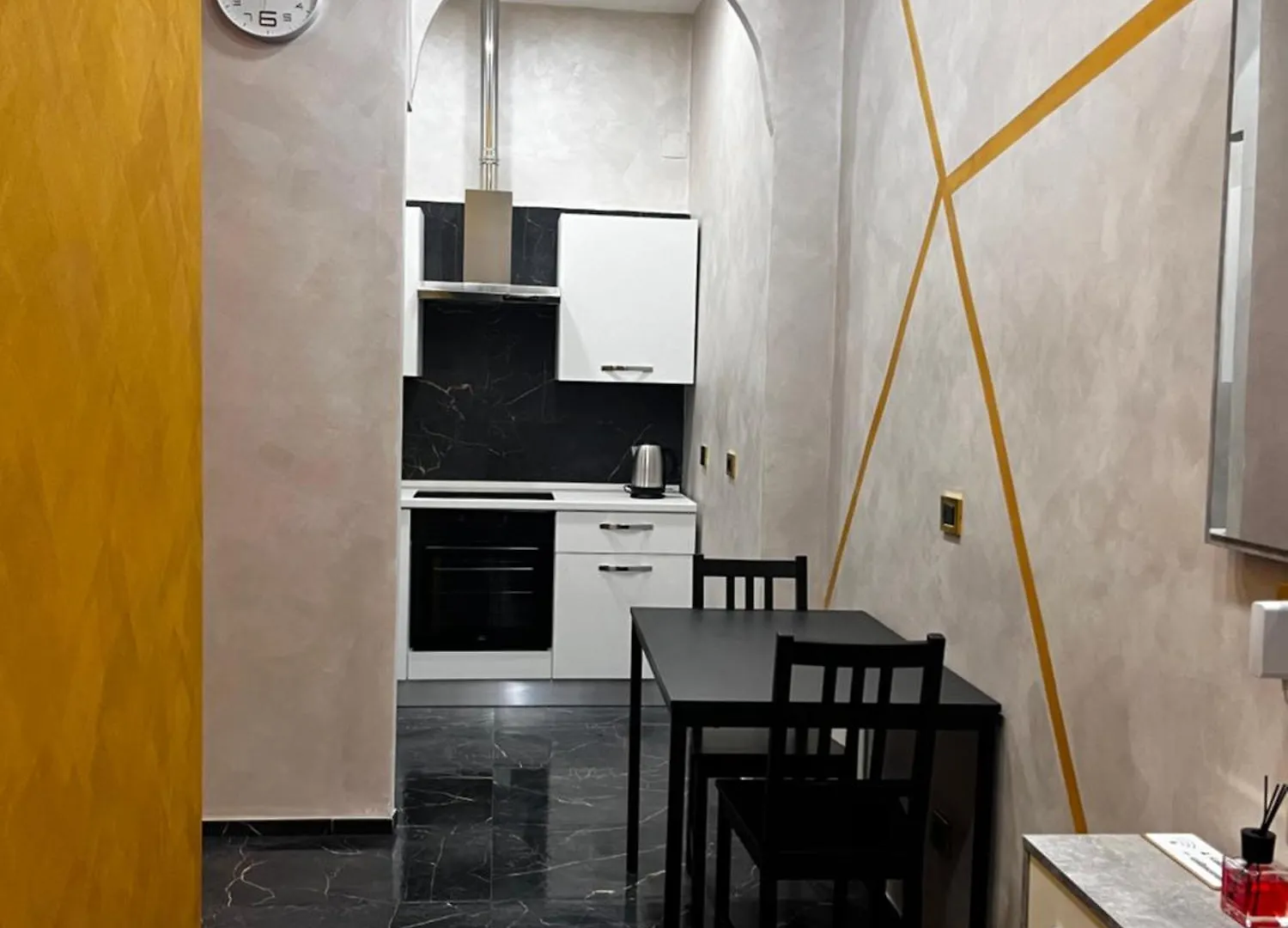 Gold House Roma Apartment